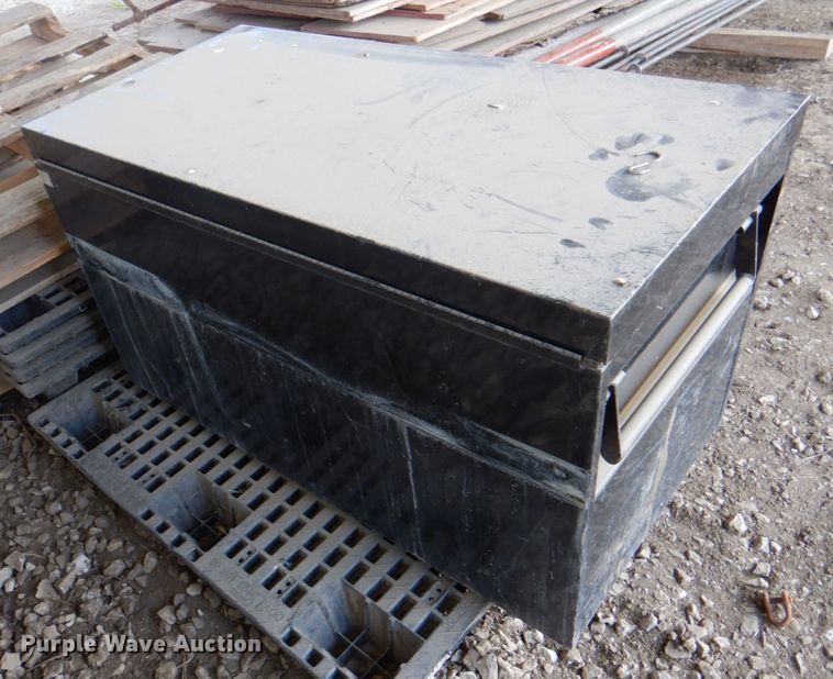 image for item IQ9422 Job box