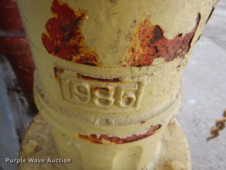 image for item IQ9431 Fire hydrant