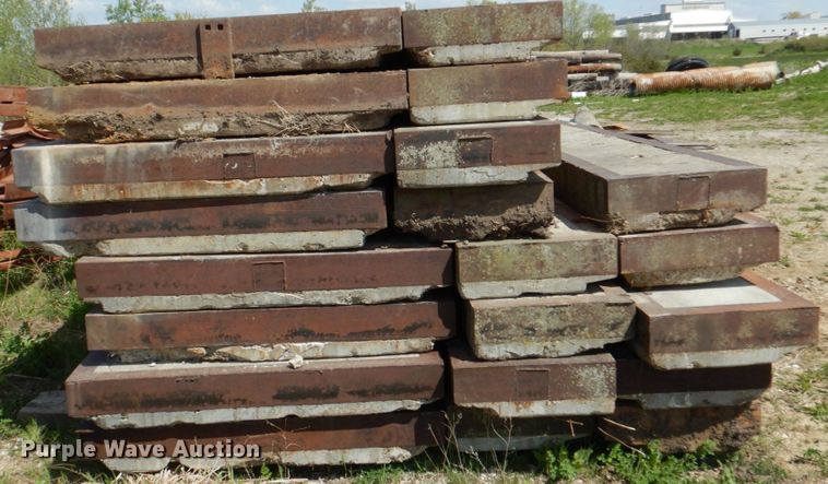 image for item IQ9432 (21) pieces of bridge deck