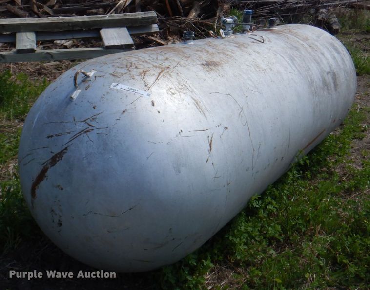 image for item IQ9437 Propane tank