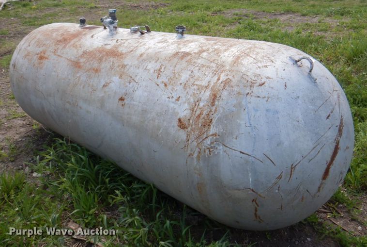 image for item IQ9437 Propane tank