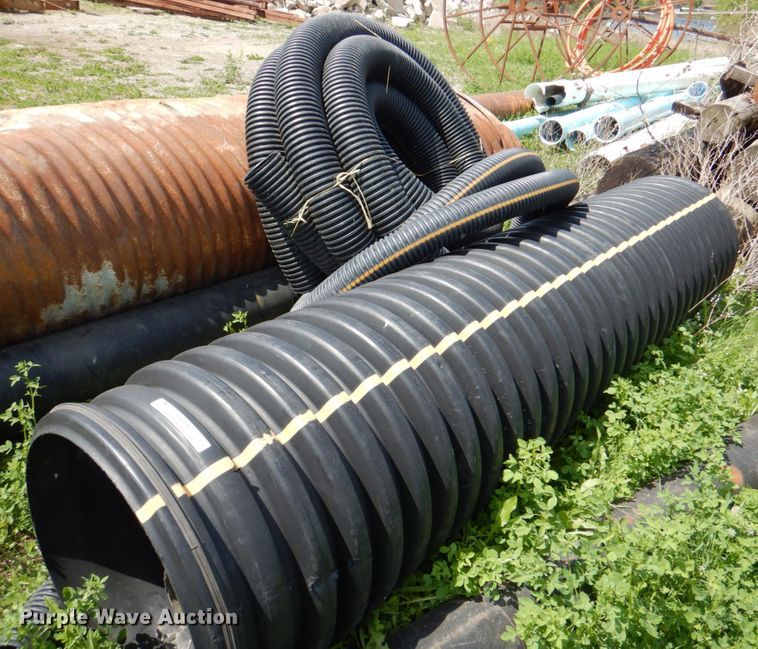 image for item IQ9439 Approximately 7 corrugated pipes