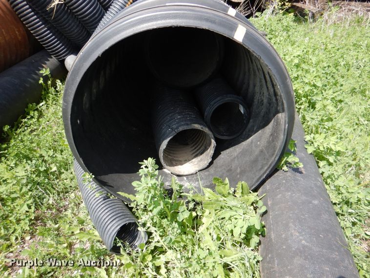image for item IQ9439 Approximately 7 corrugated pipes