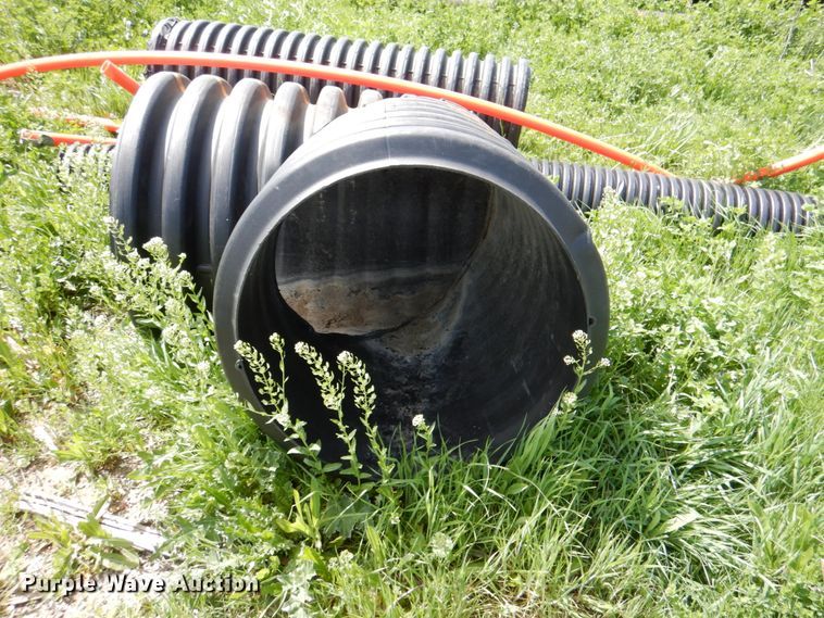 image for item IQ9439 Approximately 7 corrugated pipes