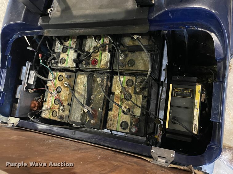 image for item IR9800 Ruff & Tuff  golf cart