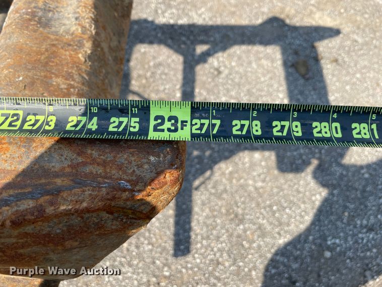 image for item IR9864 1994 Peterbilt 377  roll-off container truck