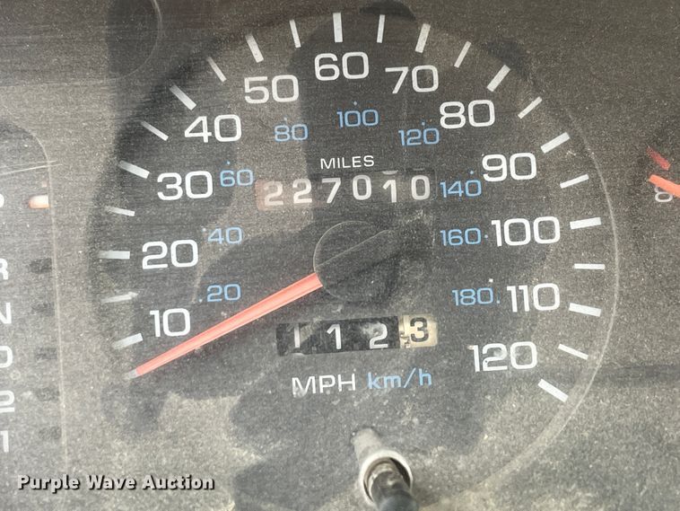 image for item IR9875 1997 Dodge Ram 3500  Club Cab flatbed pickup truck