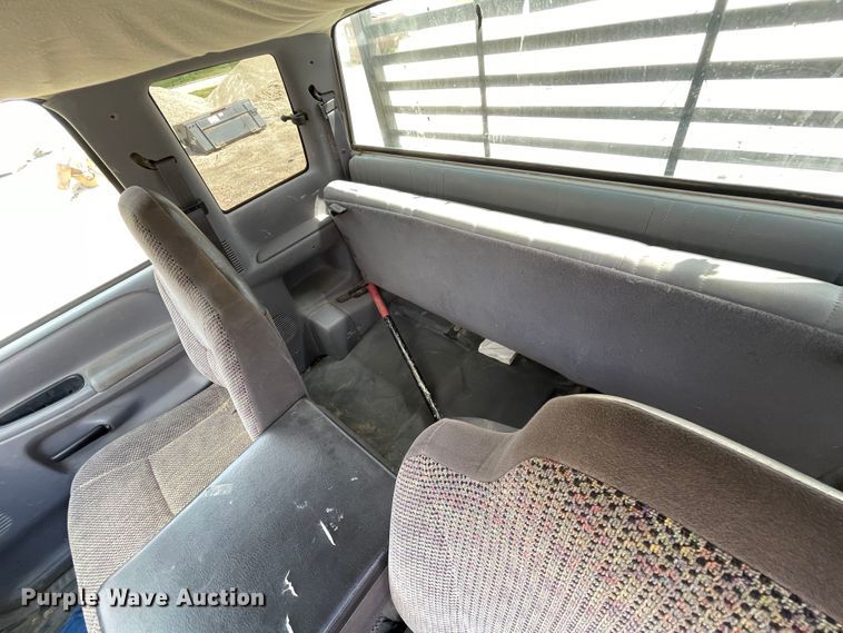 image for item IR9875 1997 Dodge Ram 3500  Club Cab flatbed pickup truck