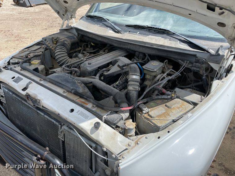 image for item IR9875 1997 Dodge Ram 3500  Club Cab flatbed pickup truck