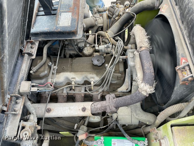image for item IR9878 1993 Clark GPX25  forklift