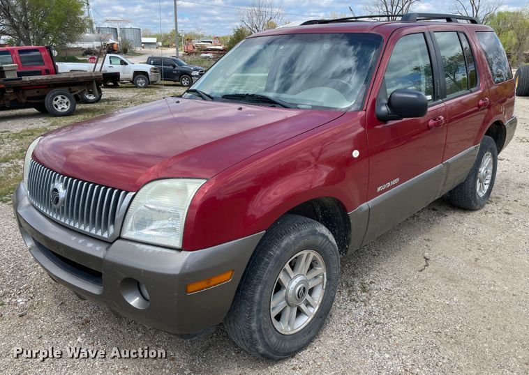 image for item IR9880 2002 Mercury Mountaineer  SUV
