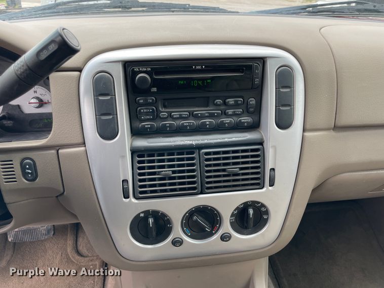 image for item IR9880 2002 Mercury Mountaineer  SUV