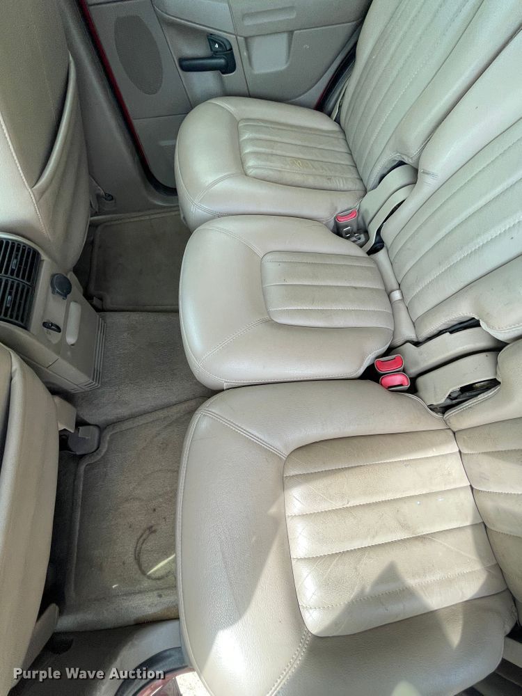 image for item IR9880 2002 Mercury Mountaineer  SUV