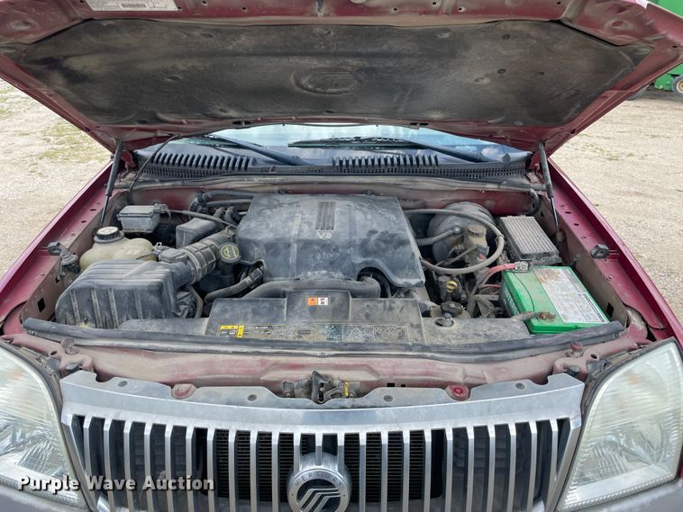 image for item IR9880 2002 Mercury Mountaineer  SUV