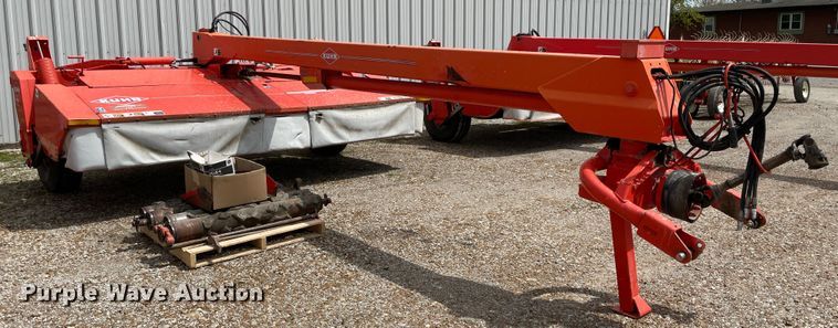 image for item IR9893 Kuhn FC4000RG  disc mower