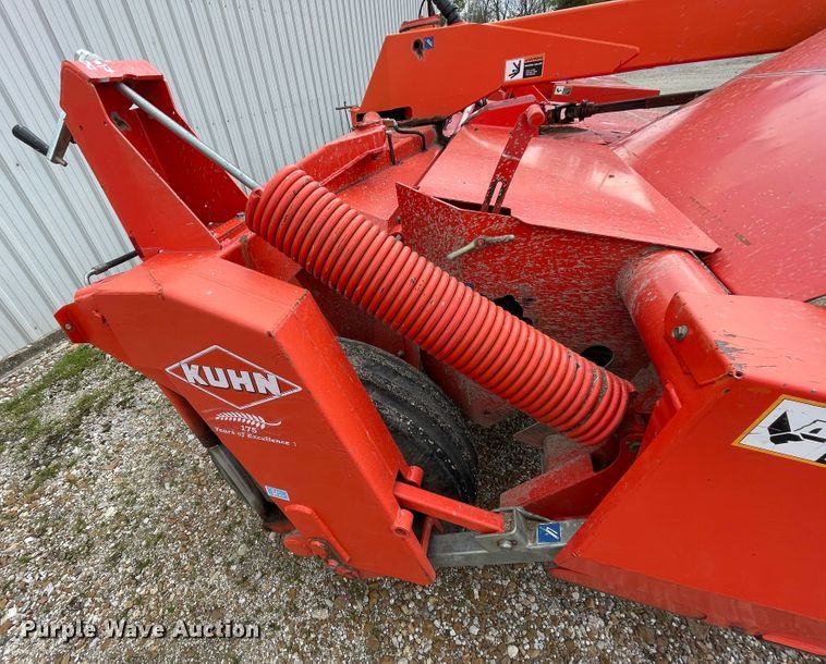 image for item IR9893 Kuhn FC4000RG  disc mower