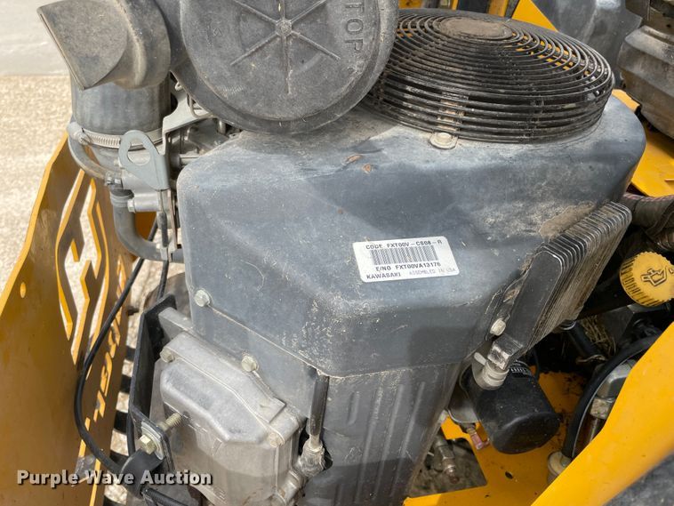 image for item IR9896 2013 Hustler Super Z  ZTR lawn mower