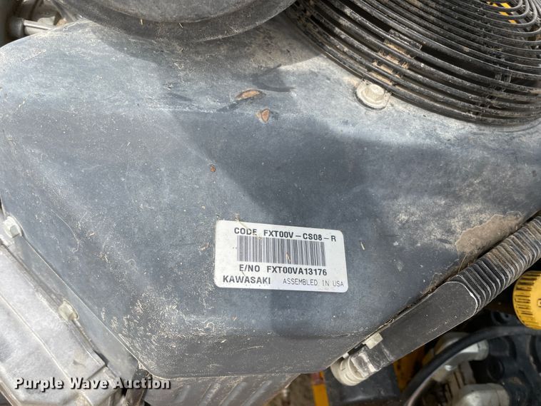 image for item IR9896 2013 Hustler Super Z  ZTR lawn mower