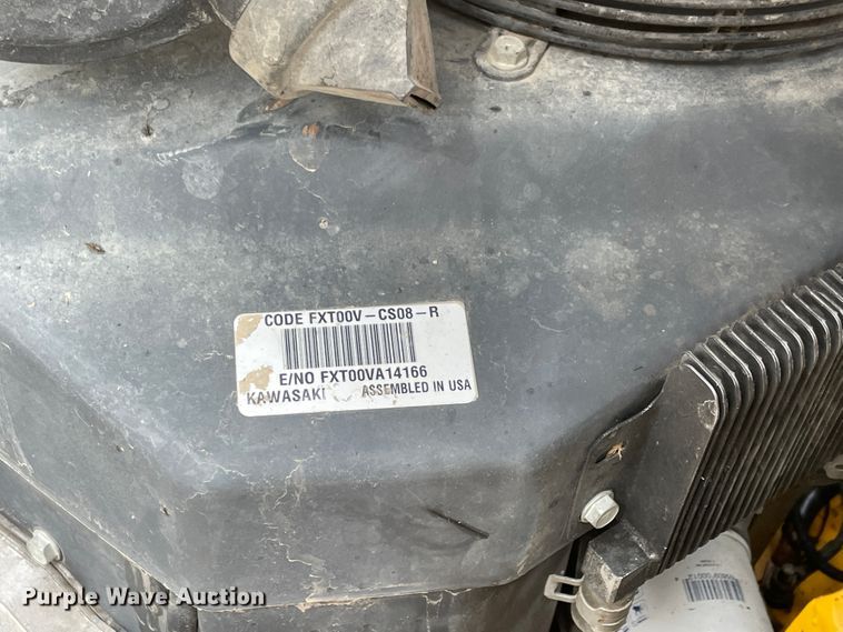 image for item IR9897 2013 Hustler Super Z  ZTR lawn mower