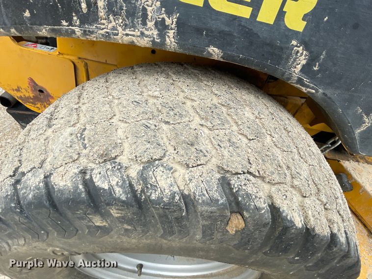 image for item IR9897 2013 Hustler Super Z  ZTR lawn mower