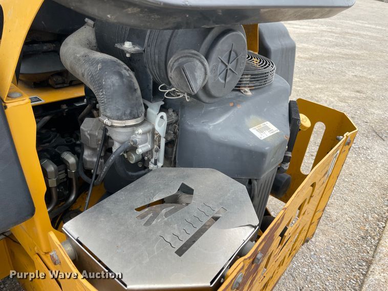 image for item IR9898 2011 Hustler Super Z  ZTR lawn mower