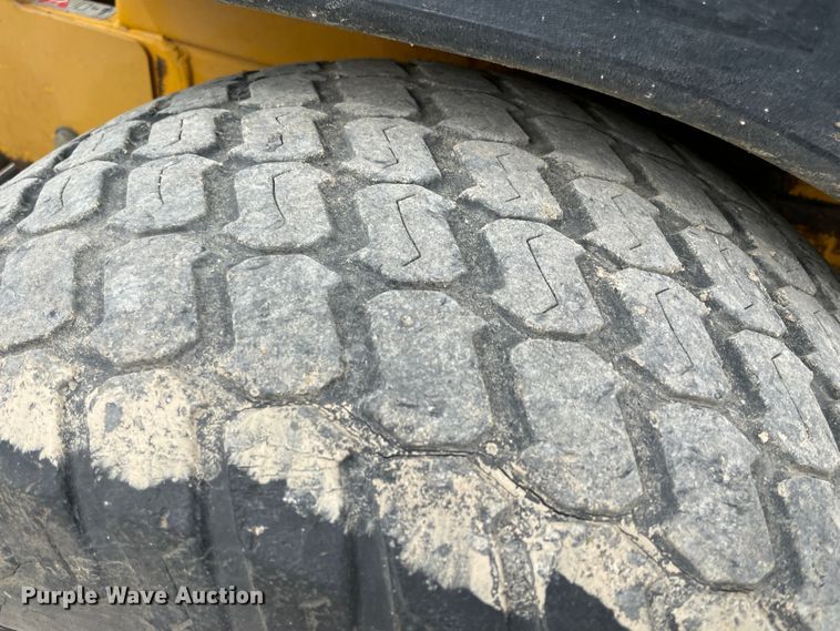 image for item IR9899 2013 Hustler Super Z  ZTR lawn mower