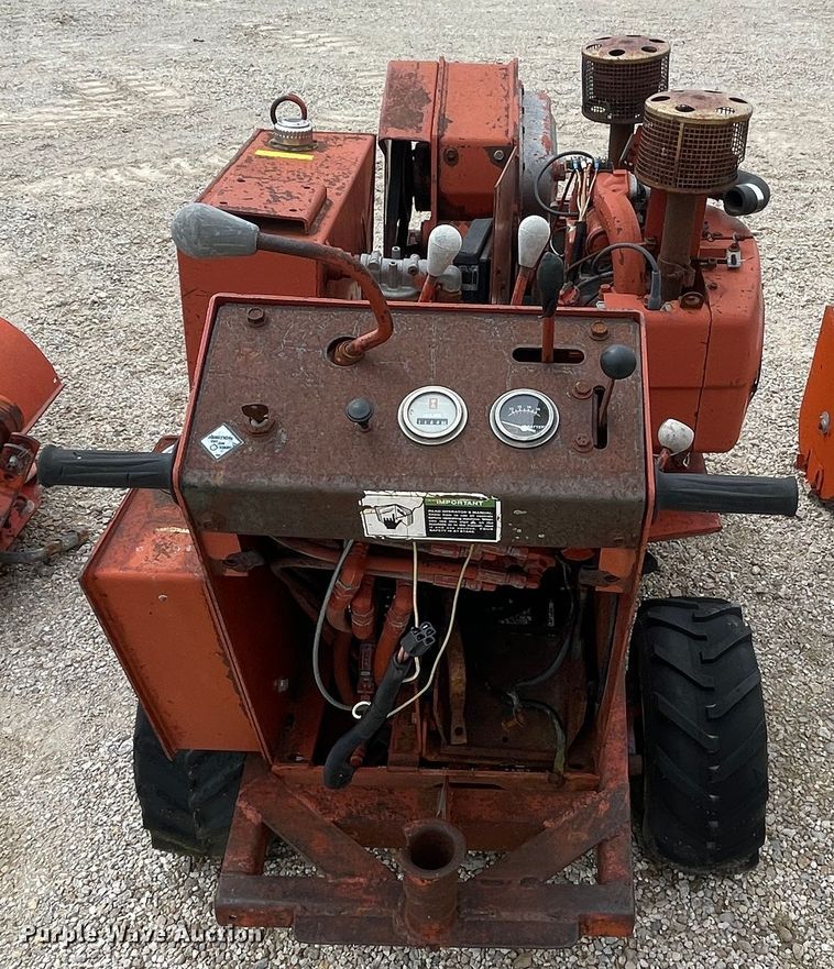image for item IR9909 Ditch Witch V252  cable plow