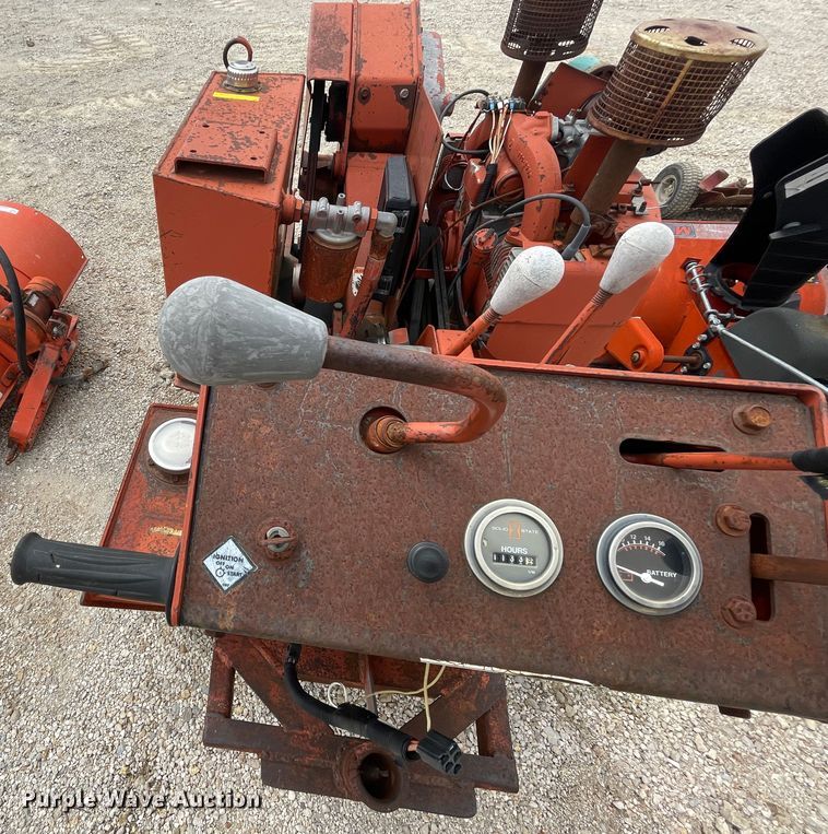 image for item IR9909 Ditch Witch V252  cable plow