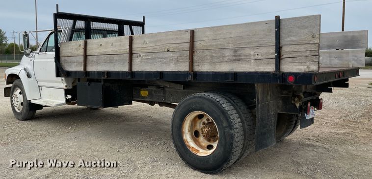 image for item IR9914 1995 Ford F700  dump truck