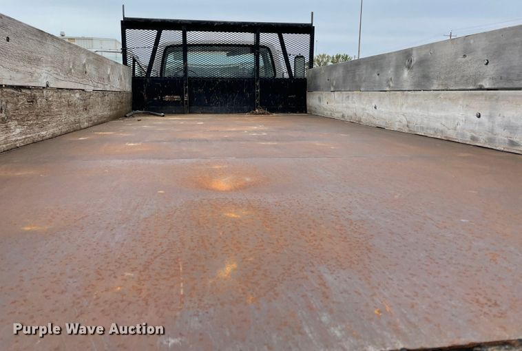 image for item IR9914 1995 Ford F700  dump truck