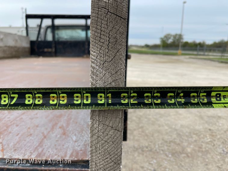 image for item IR9914 1995 Ford F700  dump truck