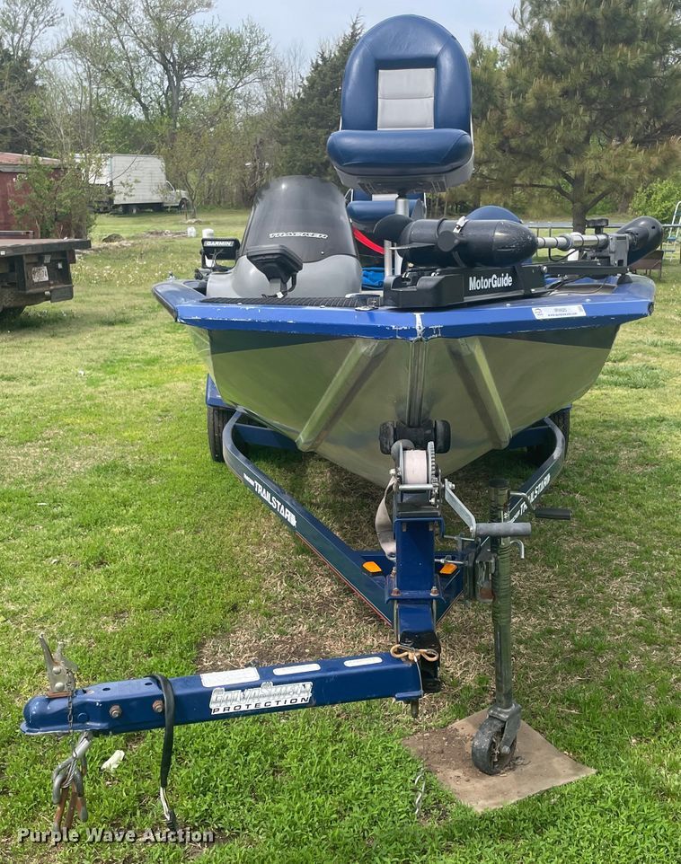 image for item IR9920 2005 Bass Tracker PT175  boat