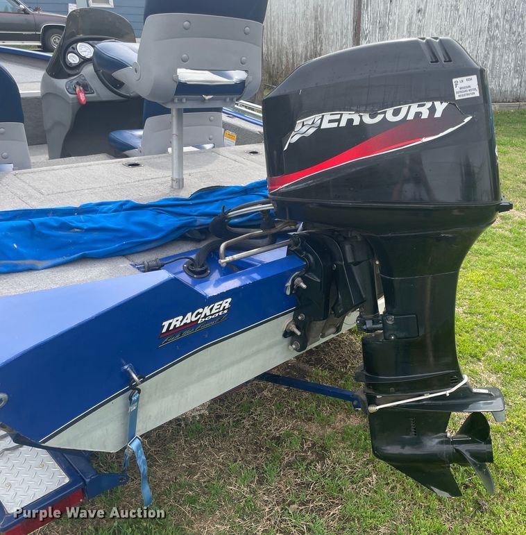 image for item IR9920 2005 Bass Tracker PT175  boat