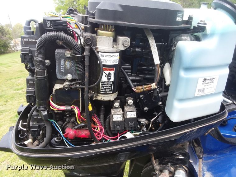 image for item IR9920 2005 Bass Tracker PT175  boat