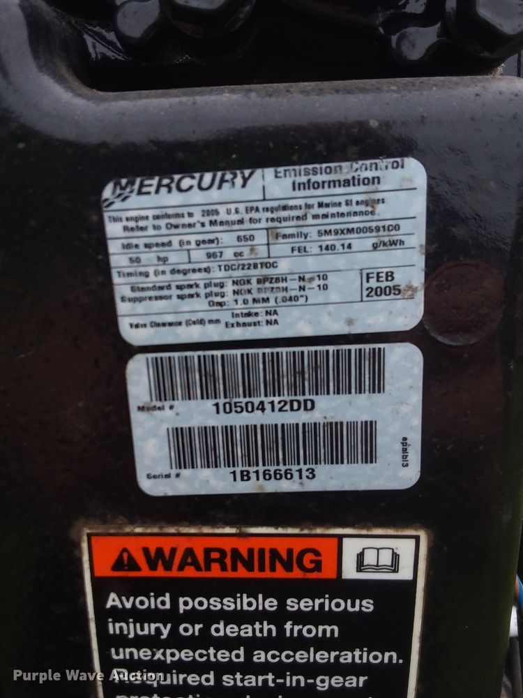 image for item IR9920 2005 Bass Tracker PT175  boat