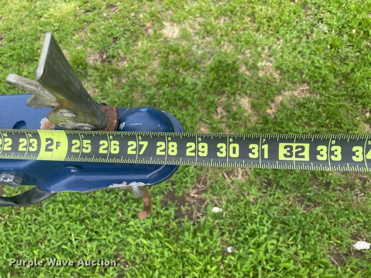 image for item IR9920 2005 Bass Tracker PT175  boat