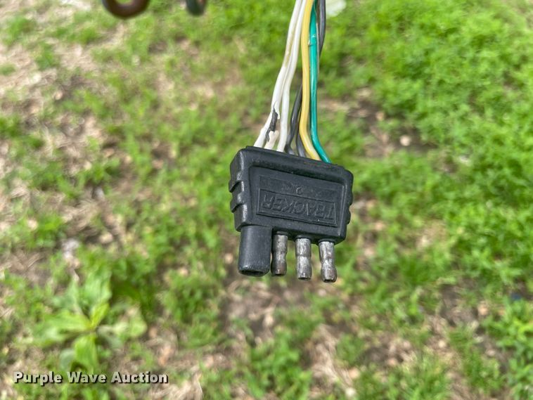 image for item IR9920 2005 Bass Tracker PT175  boat