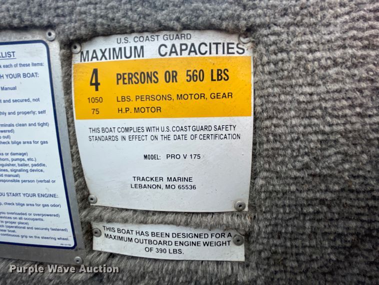 image for item IR9920 2005 Bass Tracker PT175  boat