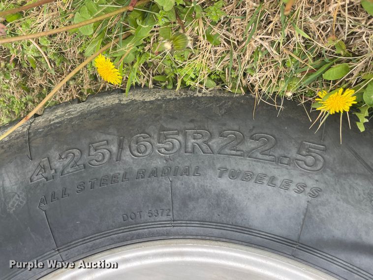 image for item IR9926 2005 Peterbilt 357  water truck