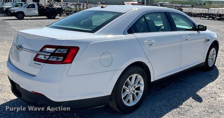 image for item IR9952 2013 Ford Taurus