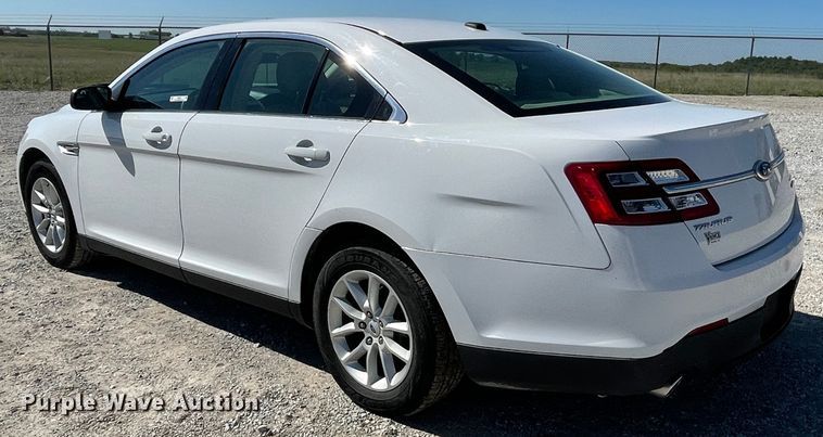 image for item IR9952 2013 Ford Taurus