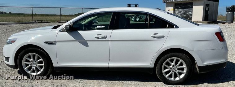 image for item IR9952 2013 Ford Taurus