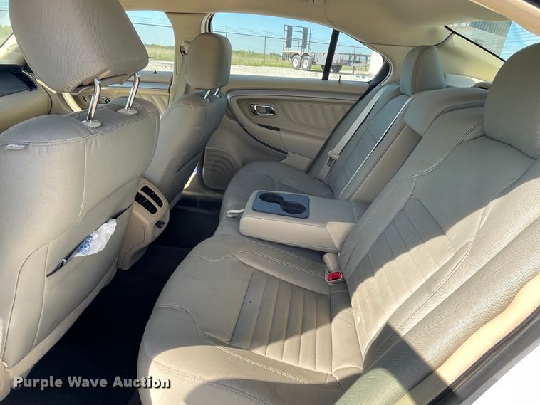 image for item IR9952 2013 Ford Taurus