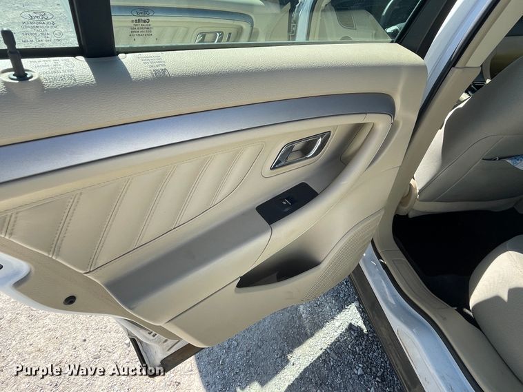 image for item IR9952 2013 Ford Taurus