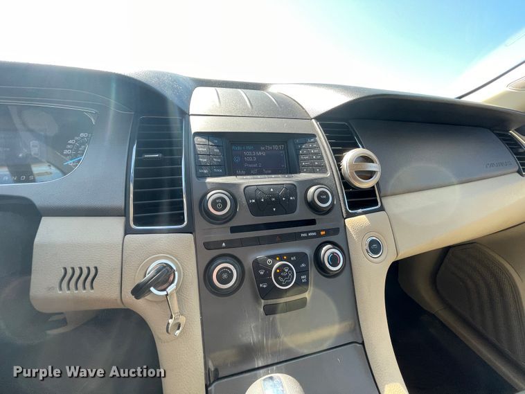 image for item IR9952 2013 Ford Taurus