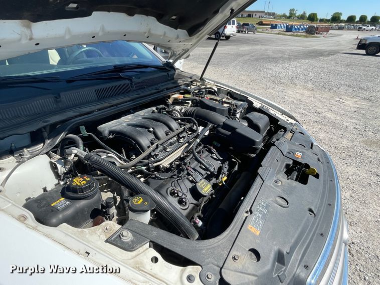 image for item IR9952 2013 Ford Taurus