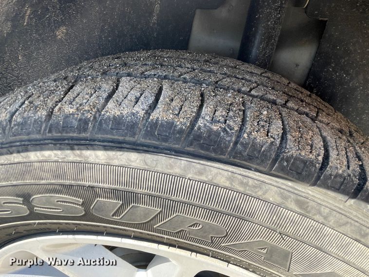 image for item IR9952 2013 Ford Taurus