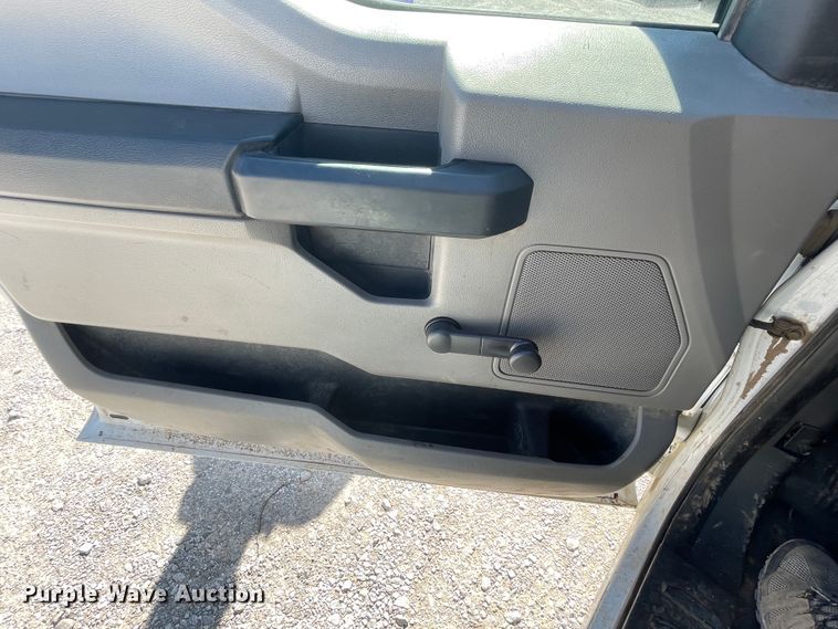 image for item IR9958 2016 Ford F150  pickup truck