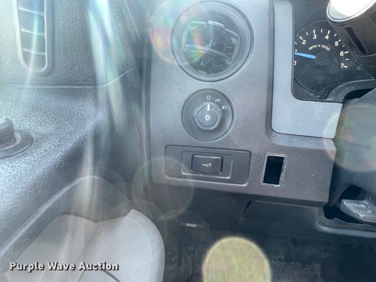 image for item IR9959 2012 Ford F150  SuperCab pickup truck