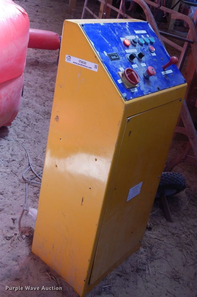 image for item IT9030 Mechanical bull